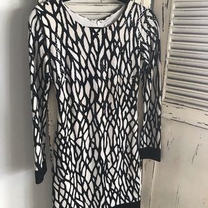 Cache dress made of imported fabric